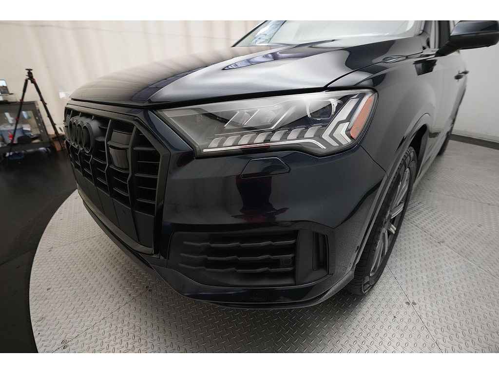 2023 Audi Q7 Premium Plus