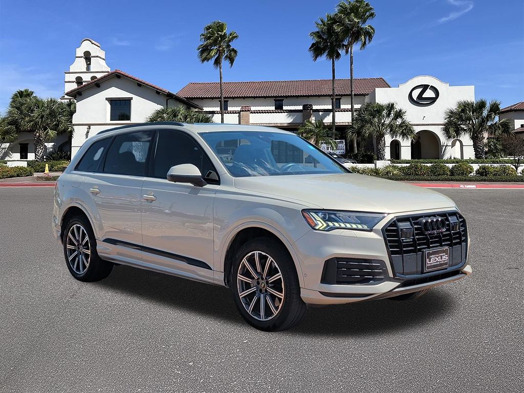 2024 Audi Q7 Premium Plus