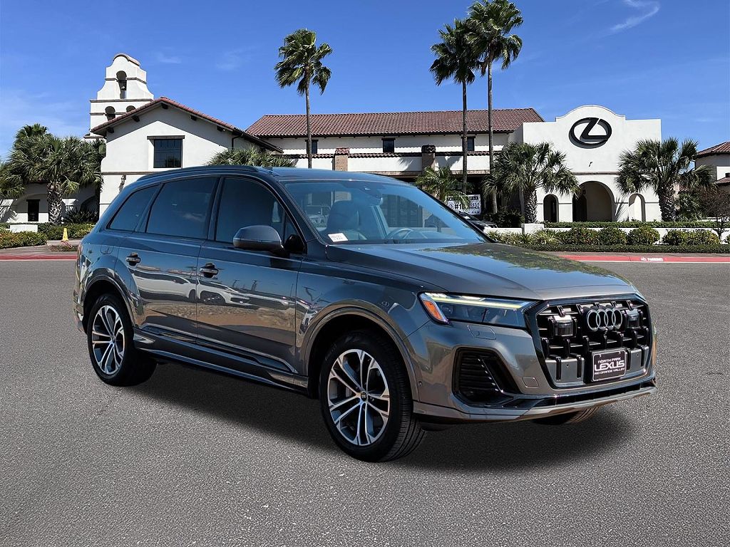 2025 Audi Q7 Premium Plus