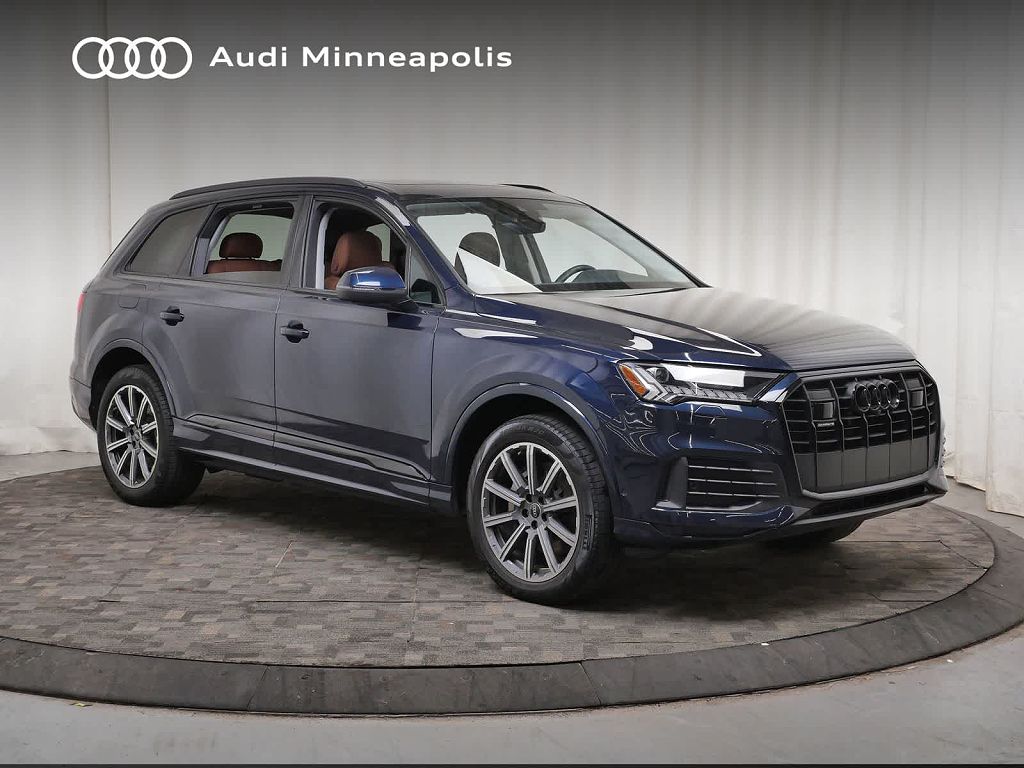 2023 Audi Q7 Premium Plus