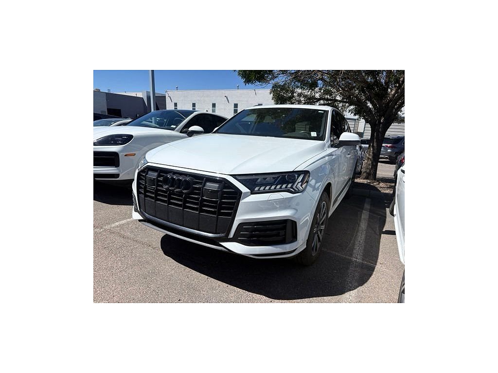 2023 Audi Q7 Premium Plus