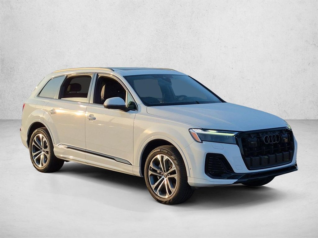2025 Audi Q7 Premium Plus