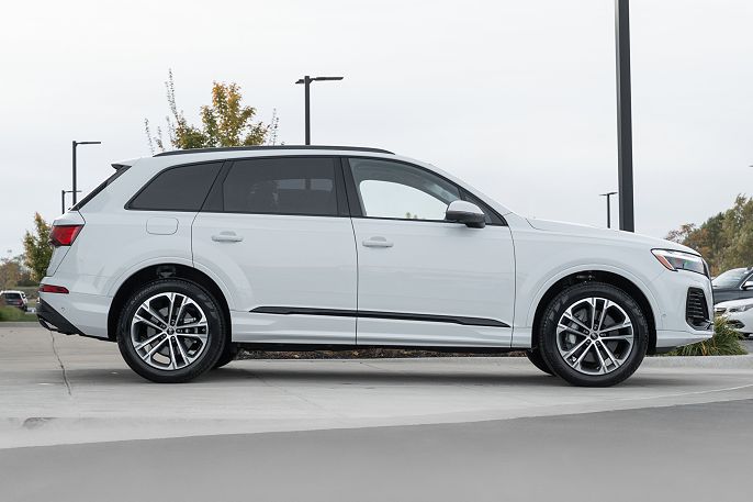 Audi Q7 Premium Plus 2025 — миниатюра 3
