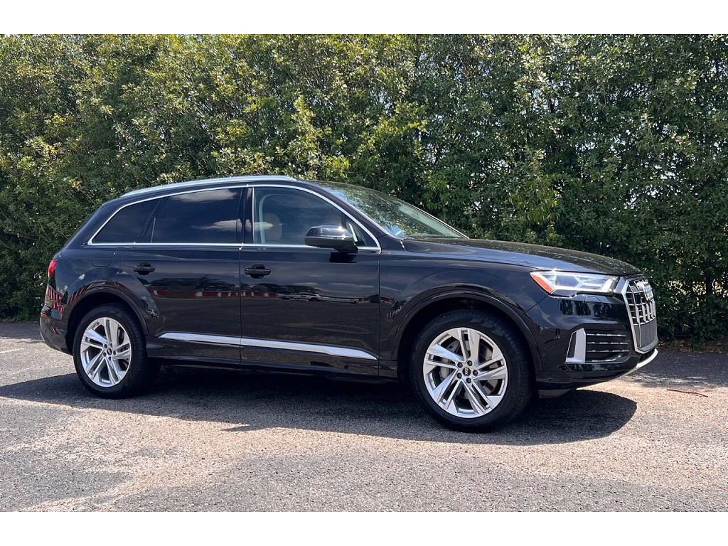 2022 Audi Q7 Premium Plus