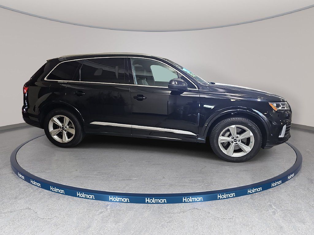 2022 Audi Q7 Premium Plus