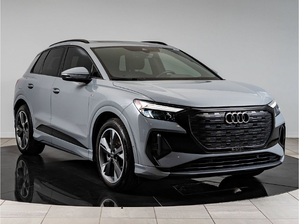 2024 Audi Q4 e-tron Premium Plus
