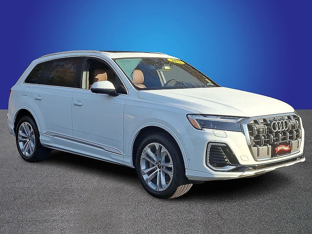 2025 Audi Q7 Premium Plus