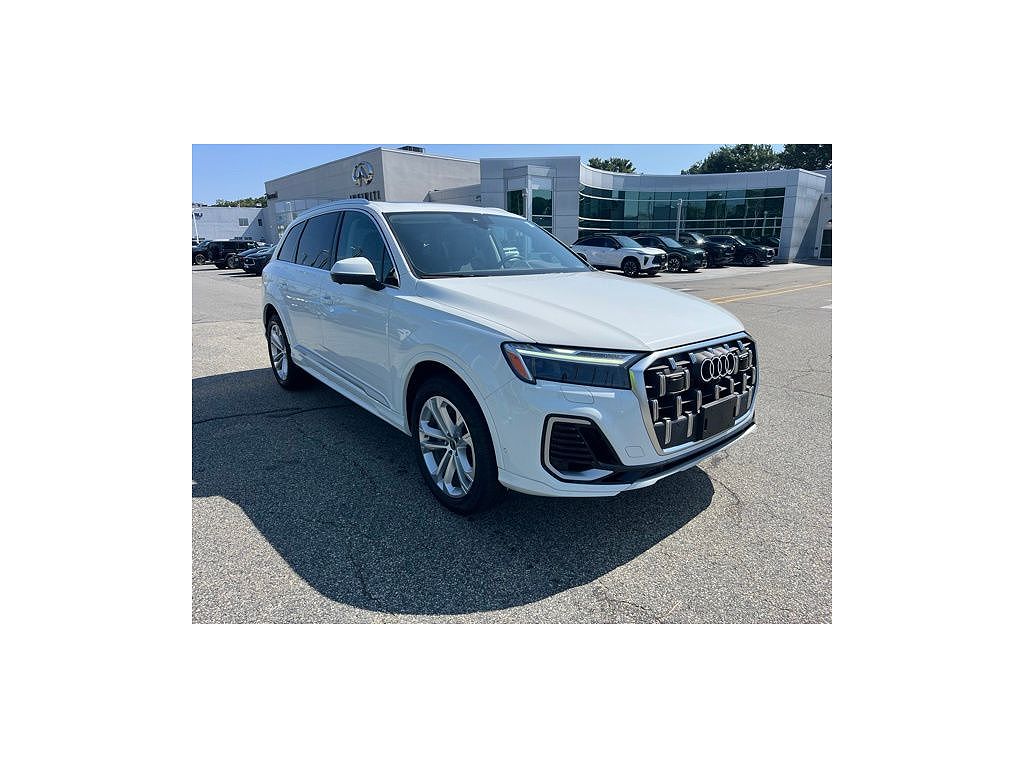 2025 Audi Q7 Premium Plus