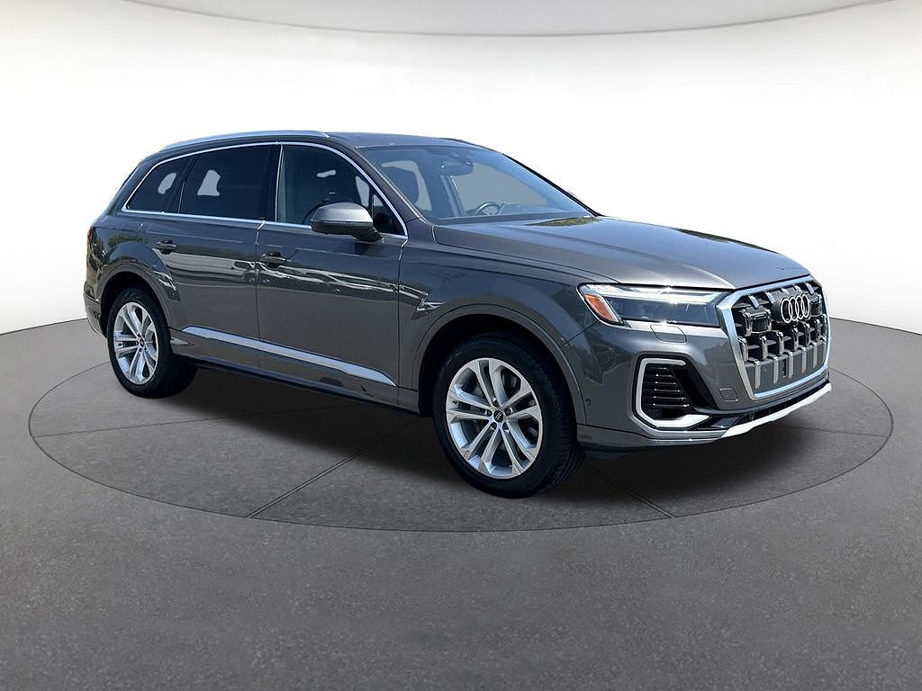 2025 Audi Q7 Premium Plus