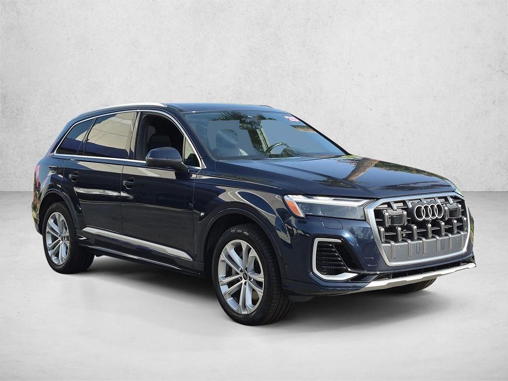 2025 Audi Q7 Premium Plus