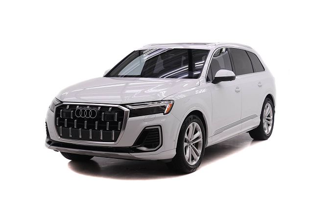2026 Audi Q7 Premium Plus