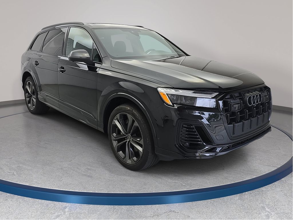 2025 Audi Q7 55 Premium Plus
