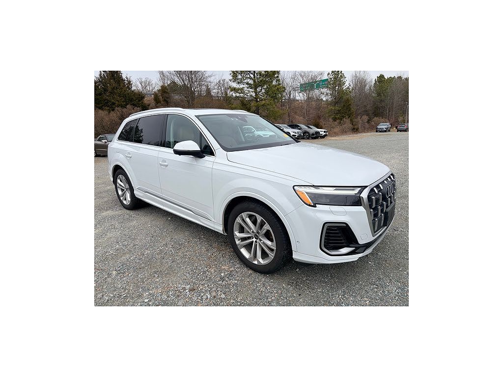 2026 Audi Q7 Premium Plus
