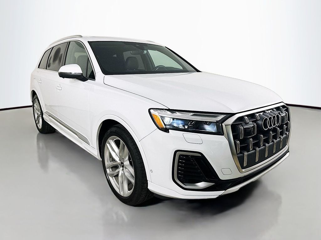 2025 Audi Q7 55 Premium Plus