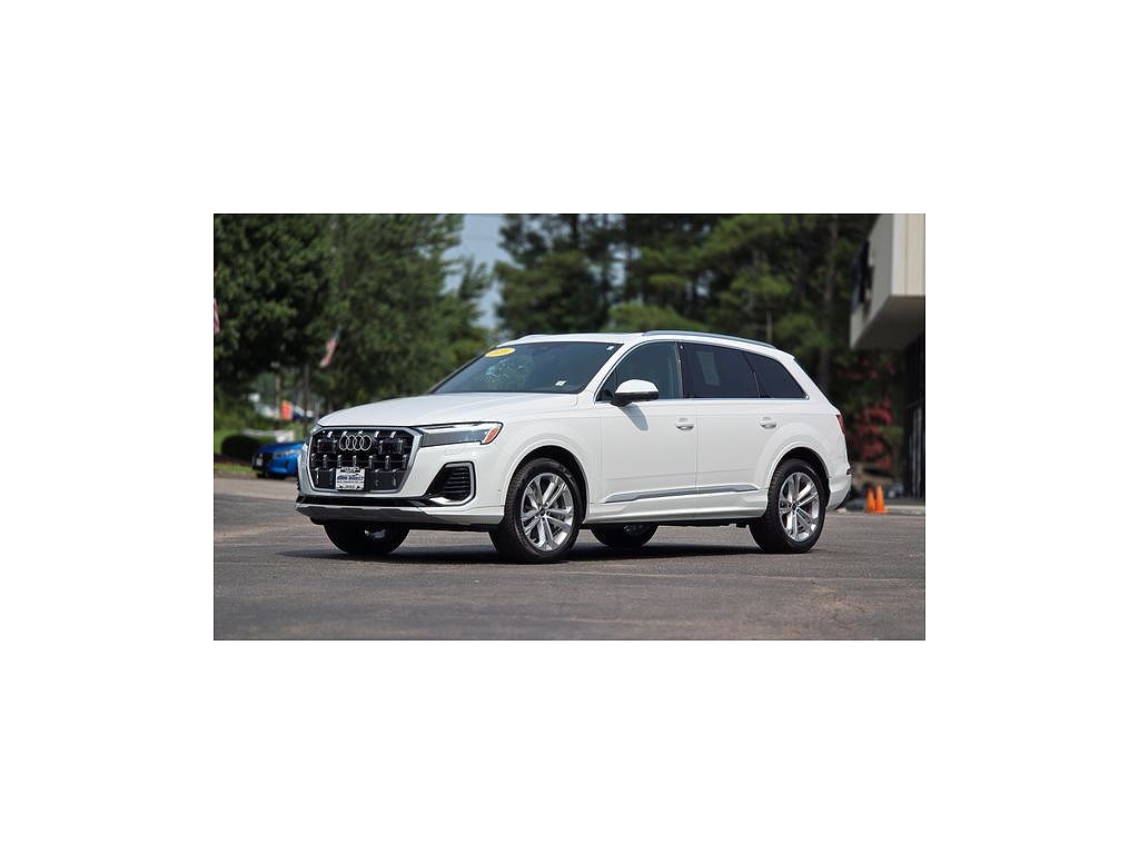 2025 Audi Q7 Premium Plus