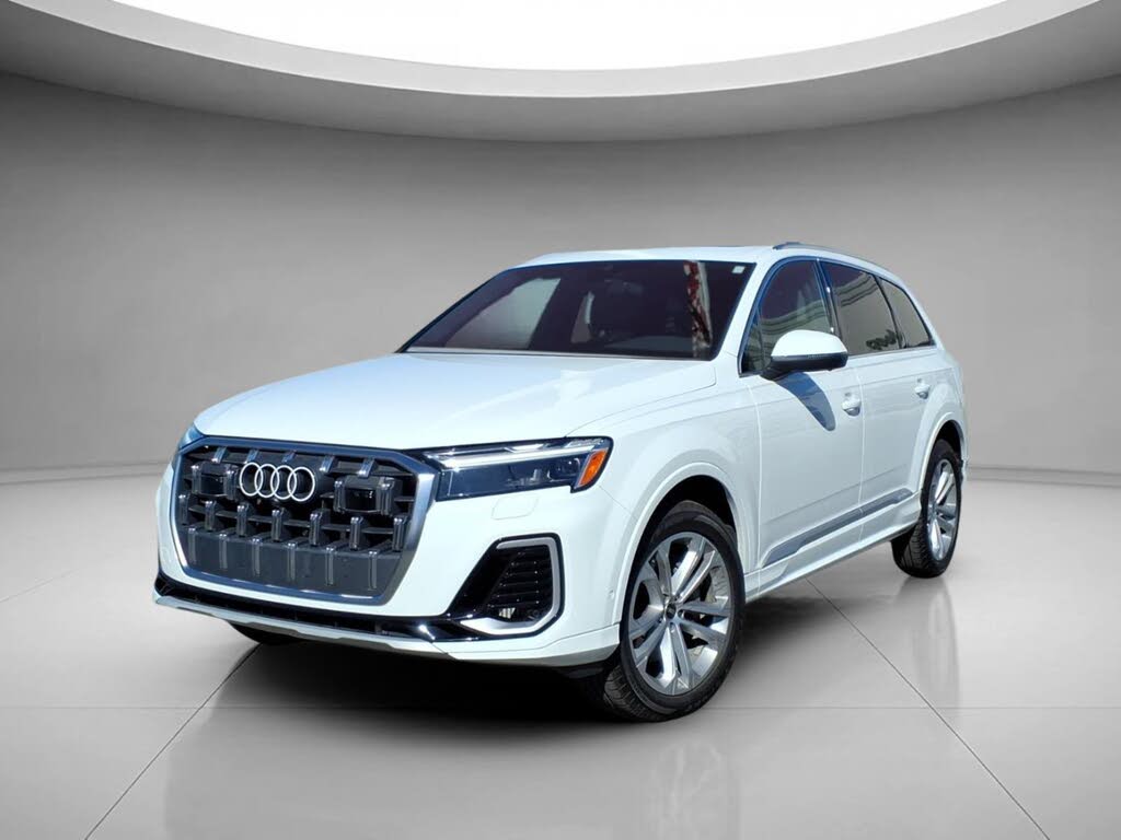 2025 Audi Q7 Premium Plus