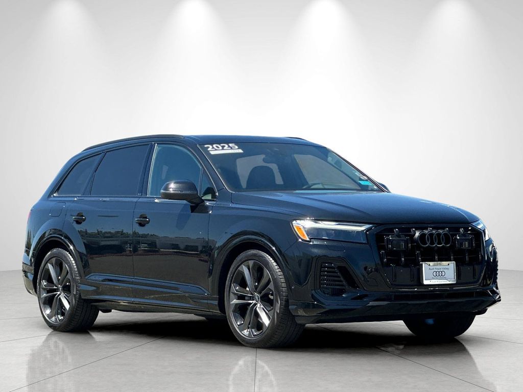 2025 Audi Q7 Premium Plus