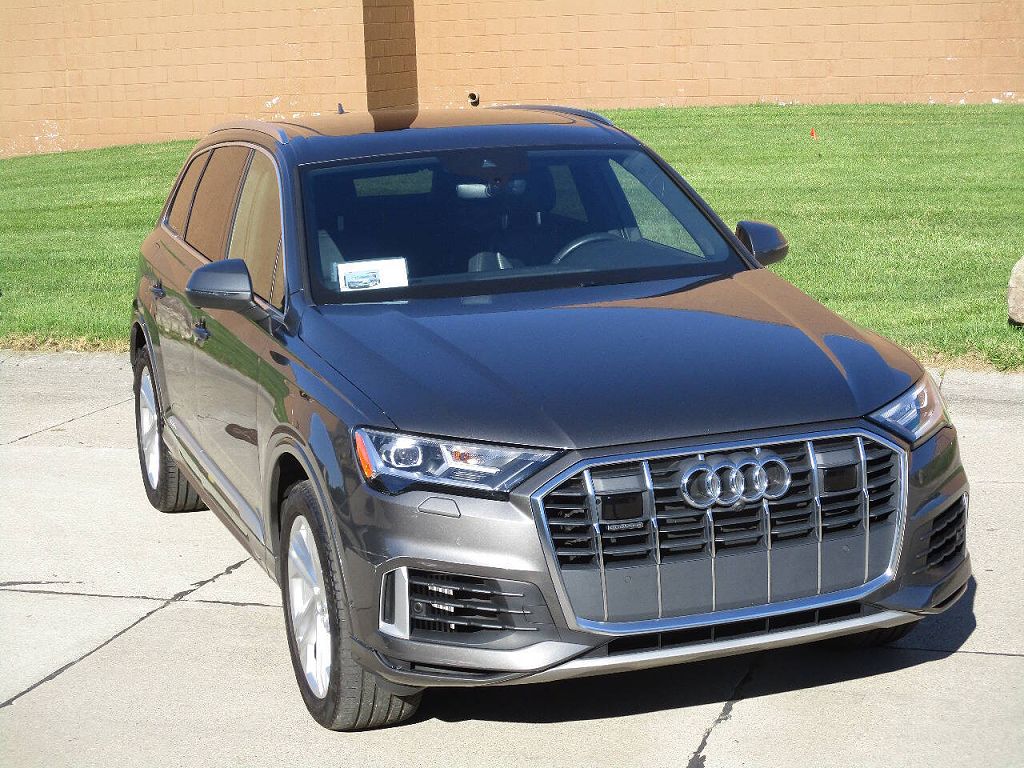 2021 Audi Q7 Premium Plus
