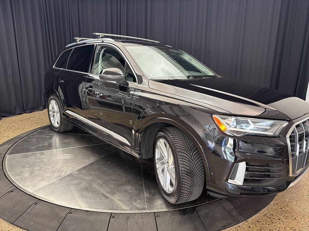 2020 Audi Q7 Premium Plus