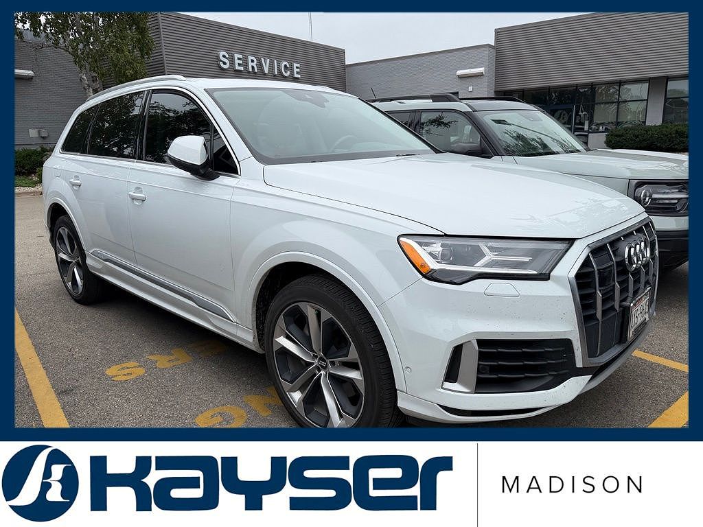 2020 Audi Q7 Premium Plus