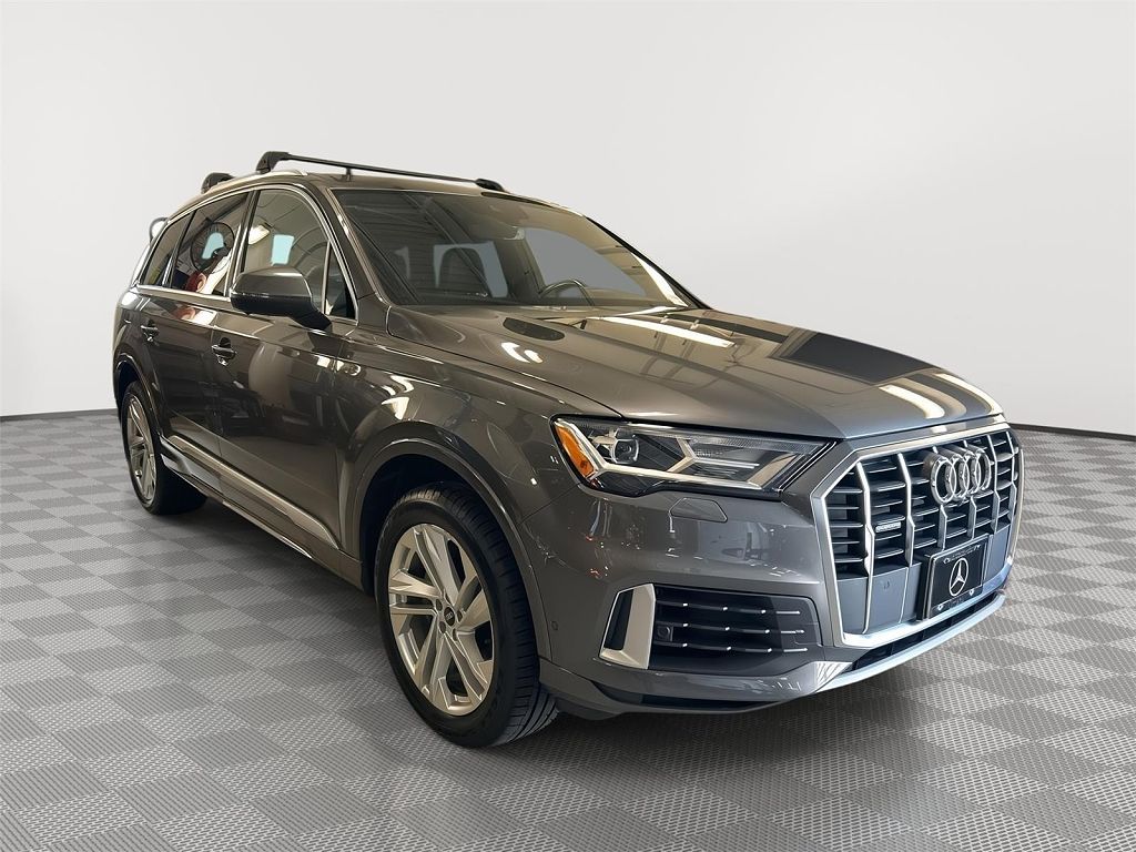2021 Audi Q7 Premium Plus