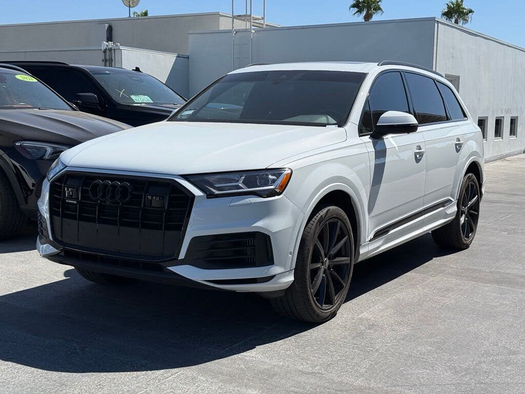 2022 Audi Q7 Premium Plus