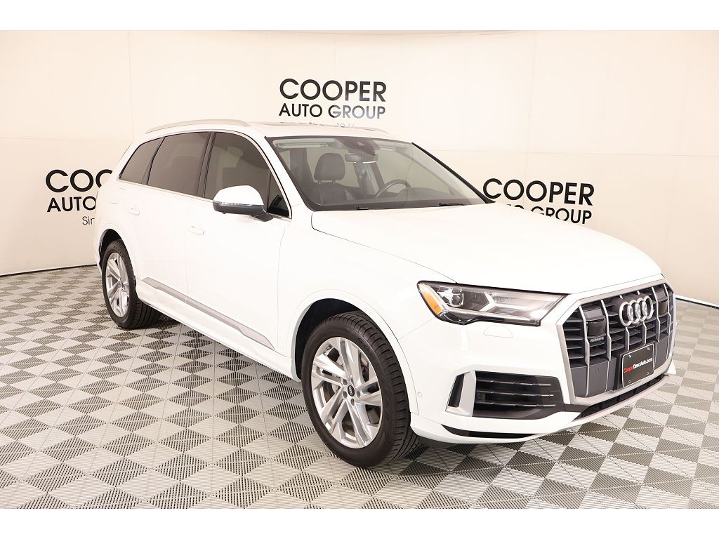 2023 Audi Q7 Premium Plus