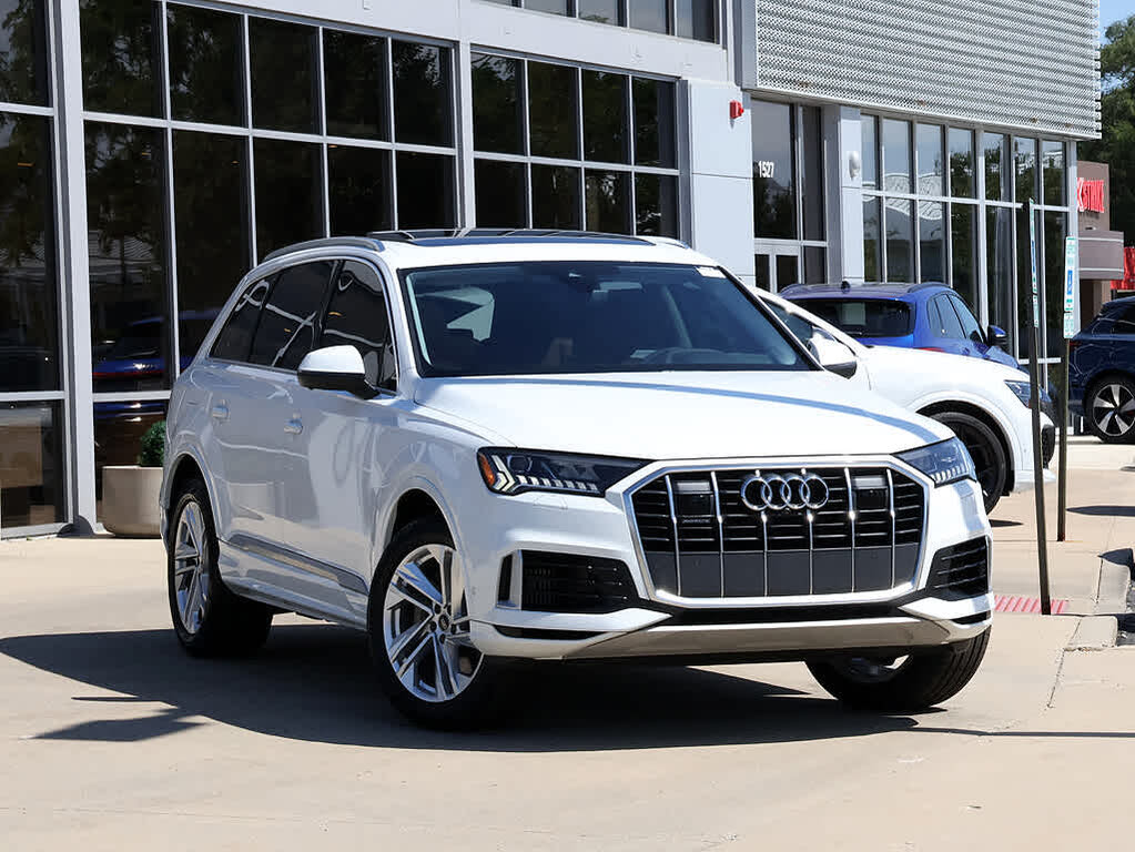 2023 Audi Q7 Premium Plus