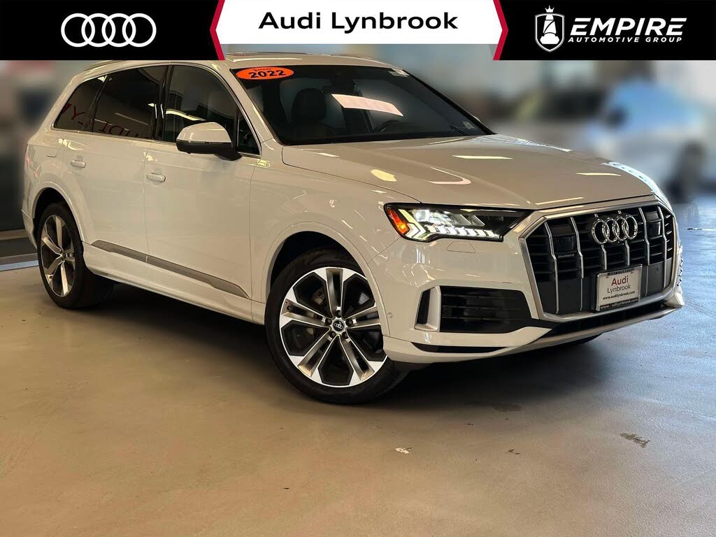 2022 Audi Q7 Premium Plus