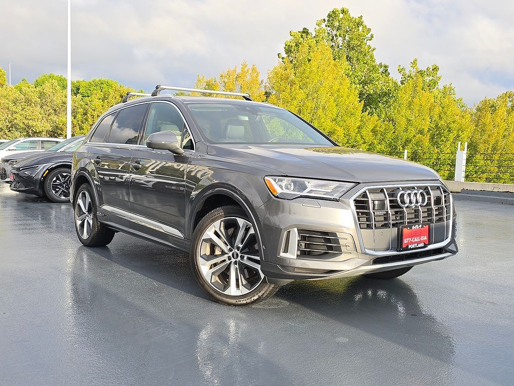 2023 Audi Q7 Premium Plus