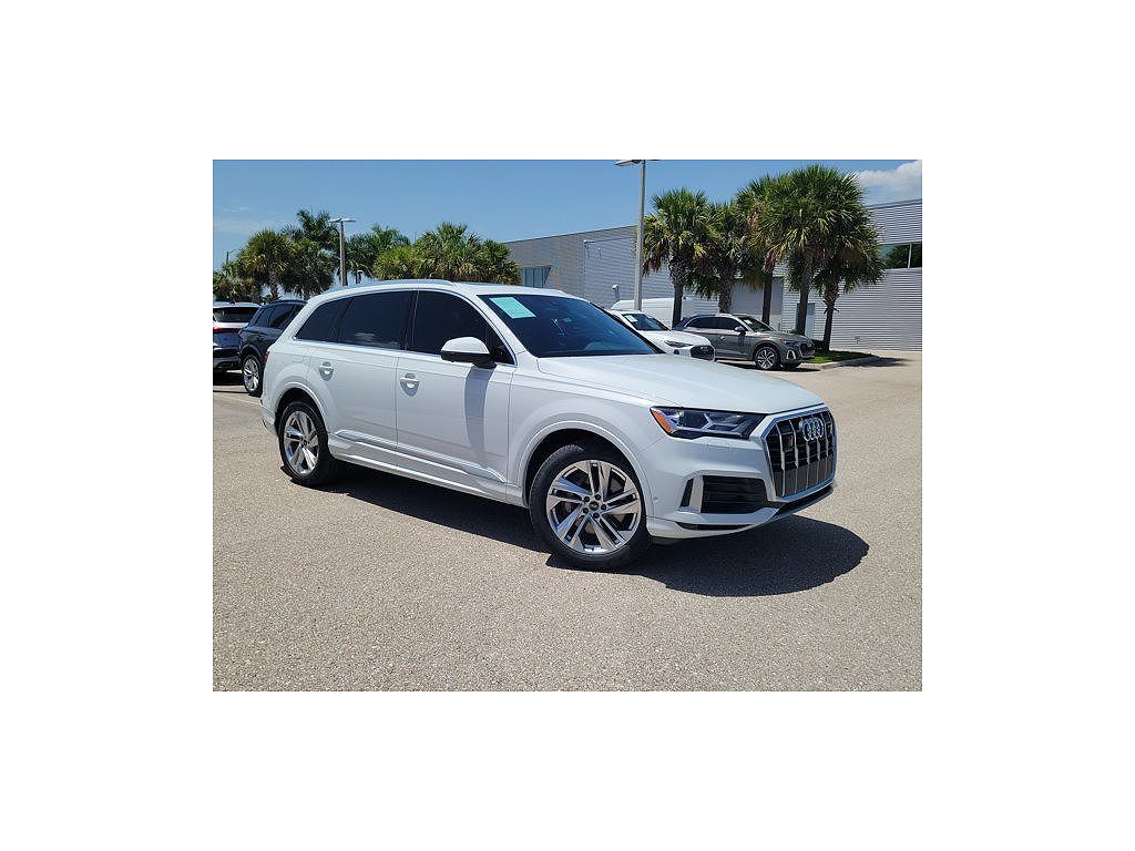2023 Audi Q7 55 Premium Plus