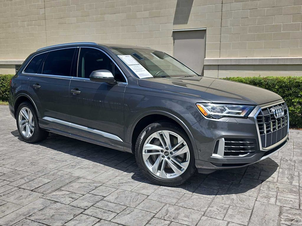 2022 Audi Q7 Premium Plus