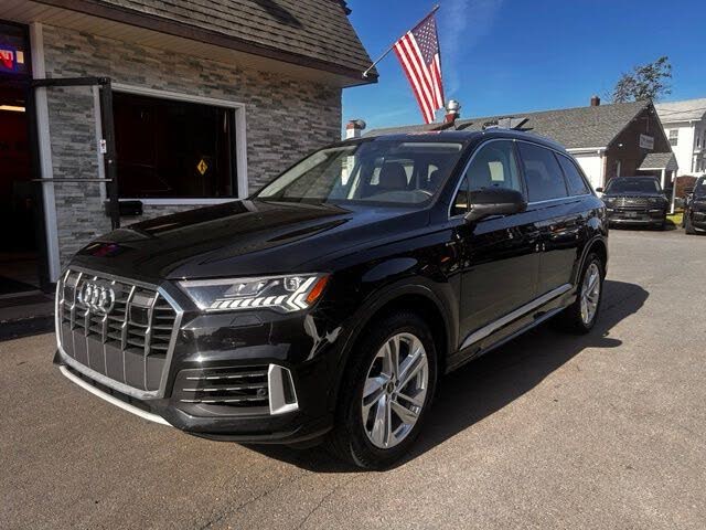 2023 Audi Q7 Premium Plus