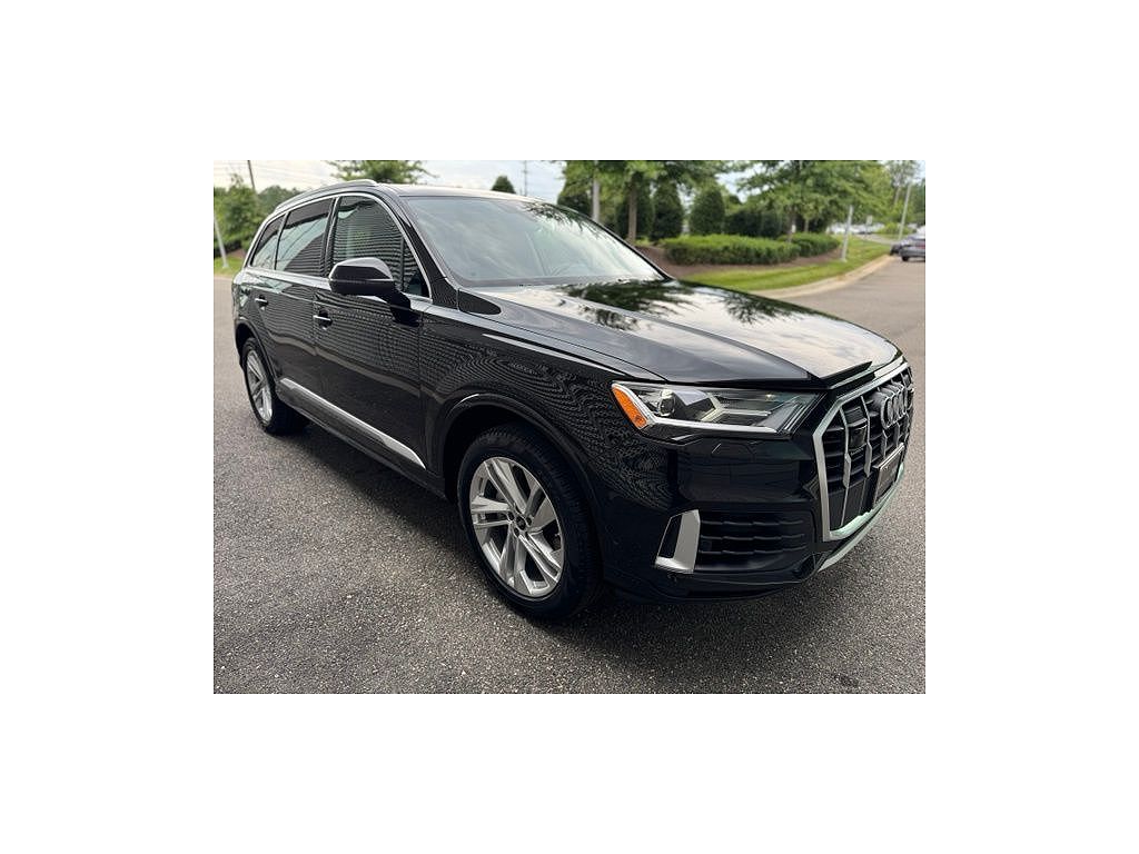 2023 Audi Q7 Premium Plus
