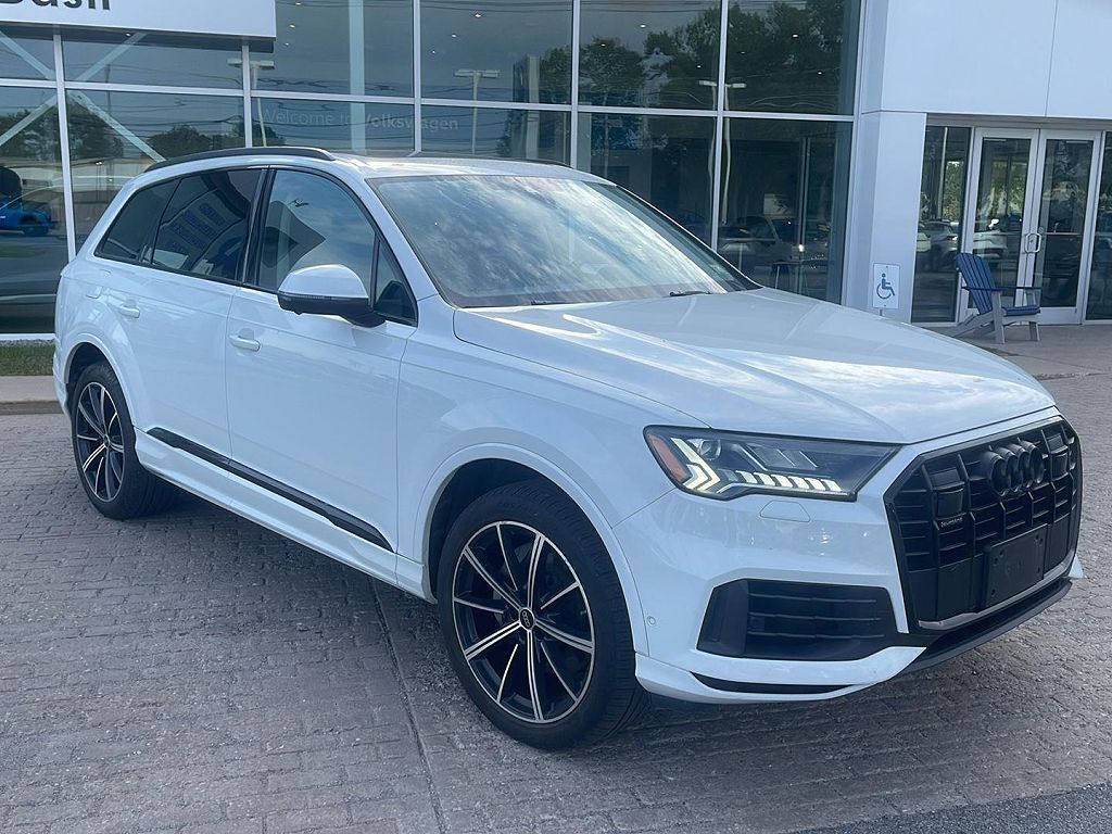 2023 Audi Q7 Premium Plus