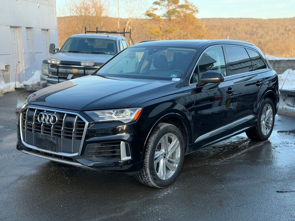2022 Audi Q7 Premium Plus