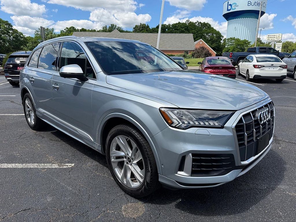 2023 Audi Q7 Premium Plus