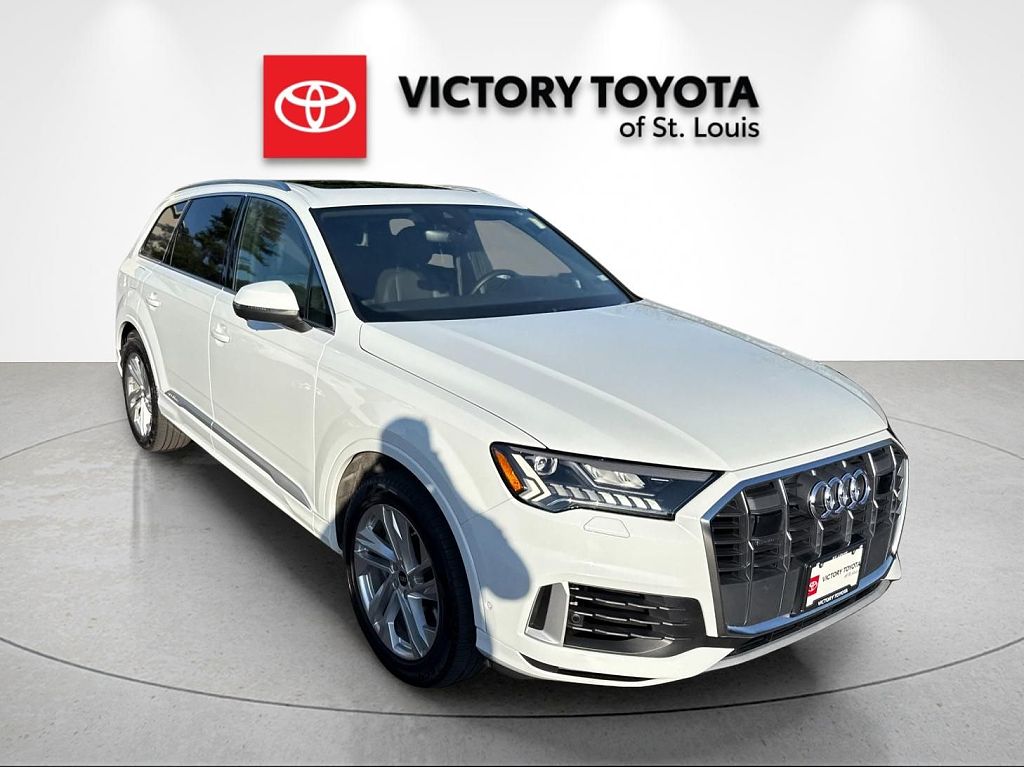 2023 Audi Q7 Premium Plus