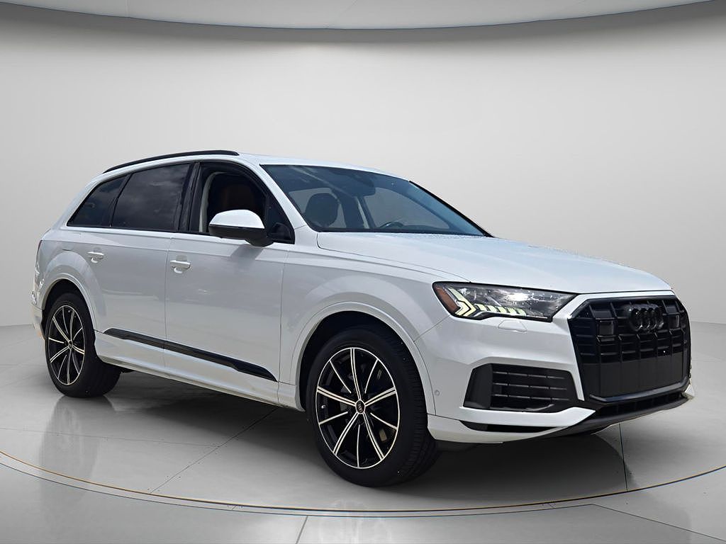 2023 Audi Q7 Premium Plus