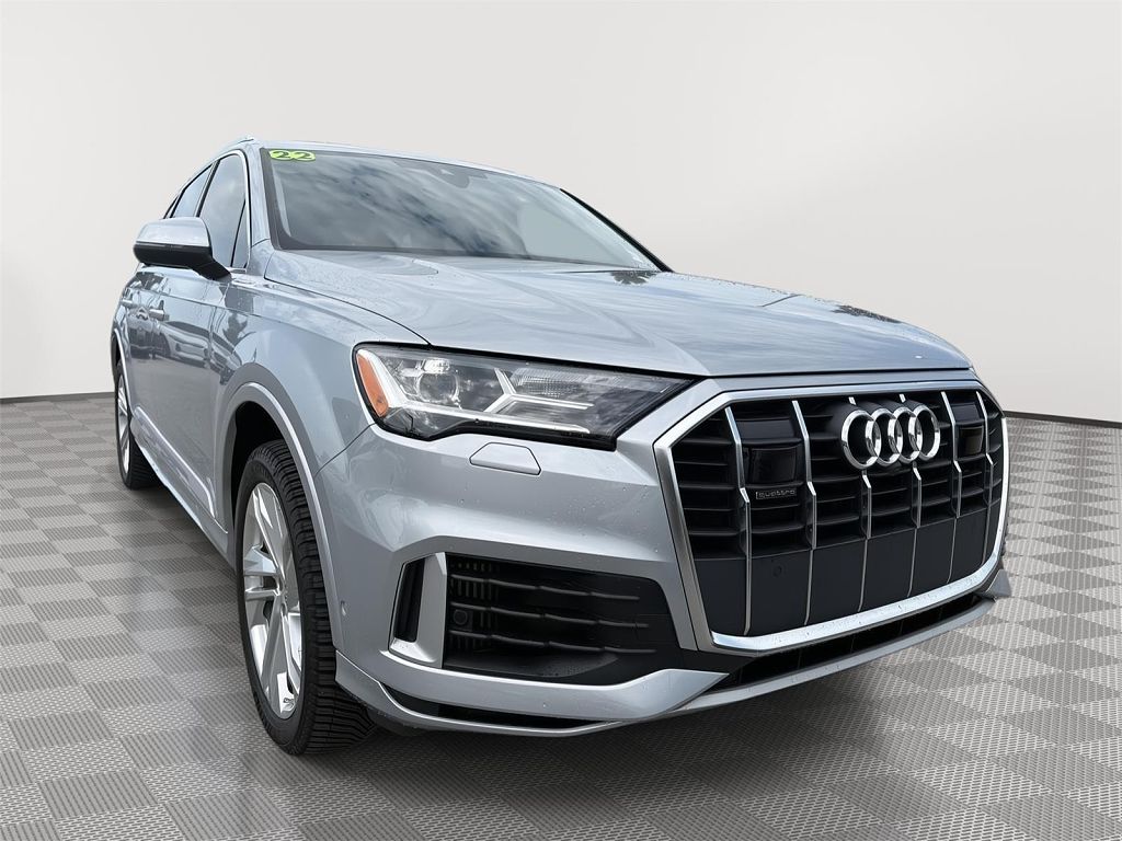 2022 Audi Q7 Premium Plus