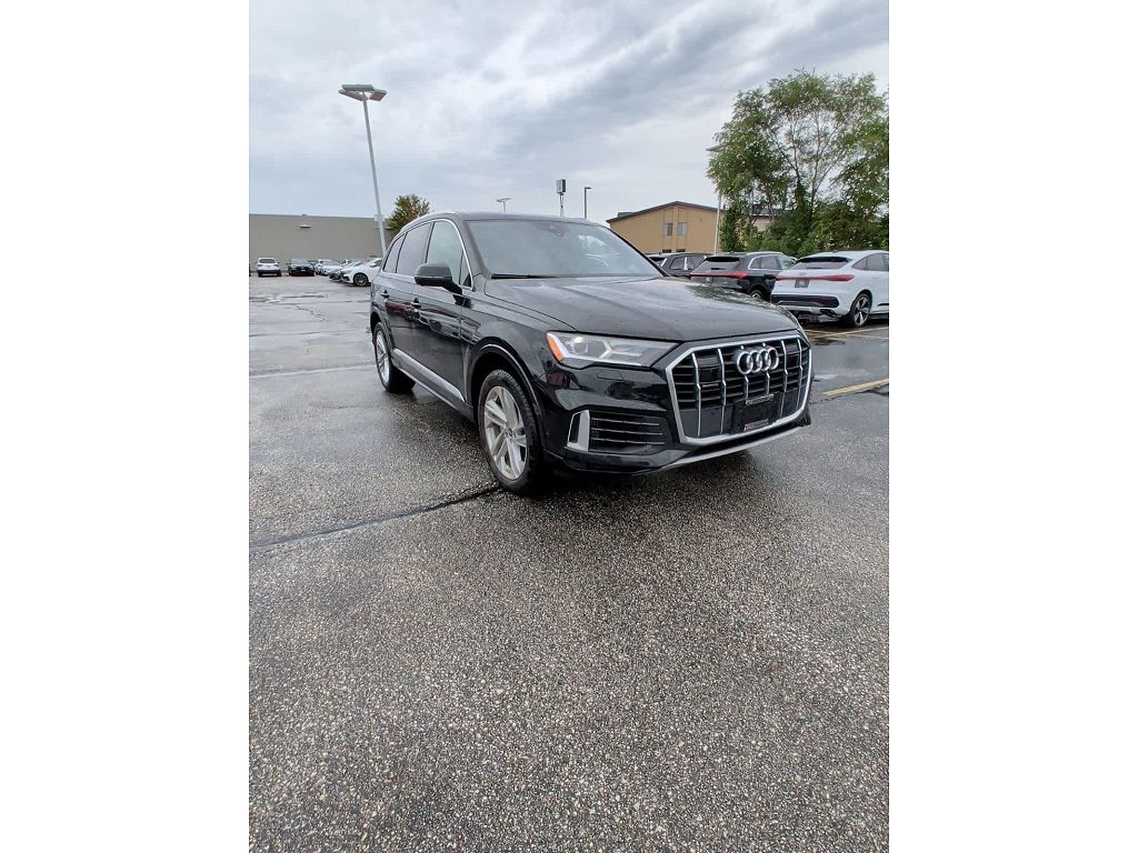 2023 Audi Q7 Premium Plus
