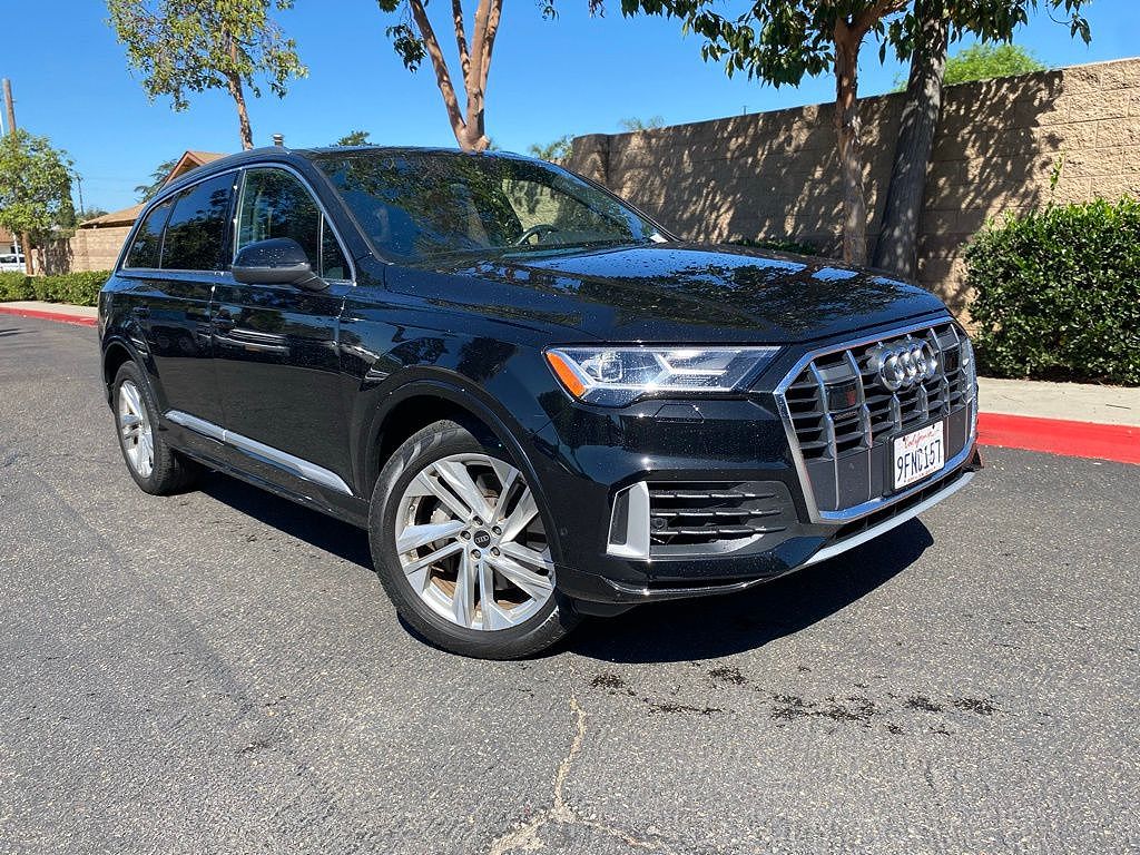 2023 Audi Q7 Premium Plus