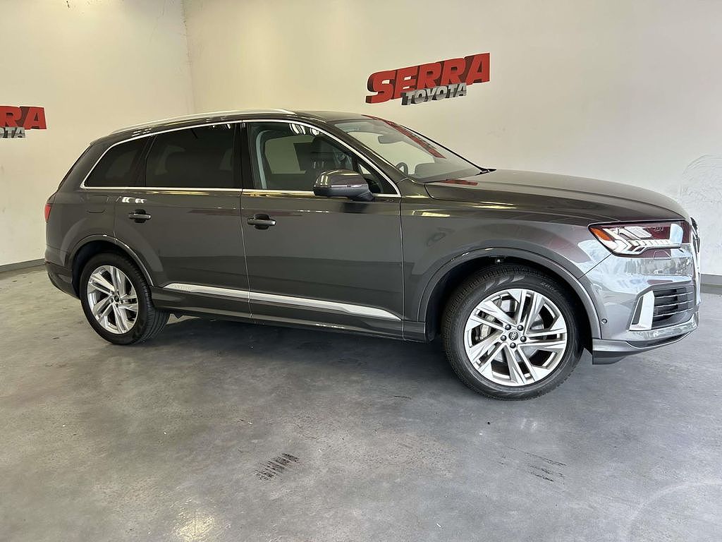 2024 Audi Q7 Premium Plus