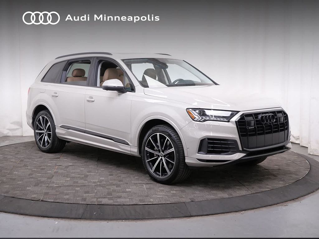2023 Audi Q7 Premium Plus