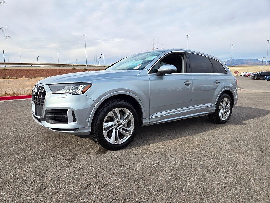 2024 Audi Q7 Premium Plus
