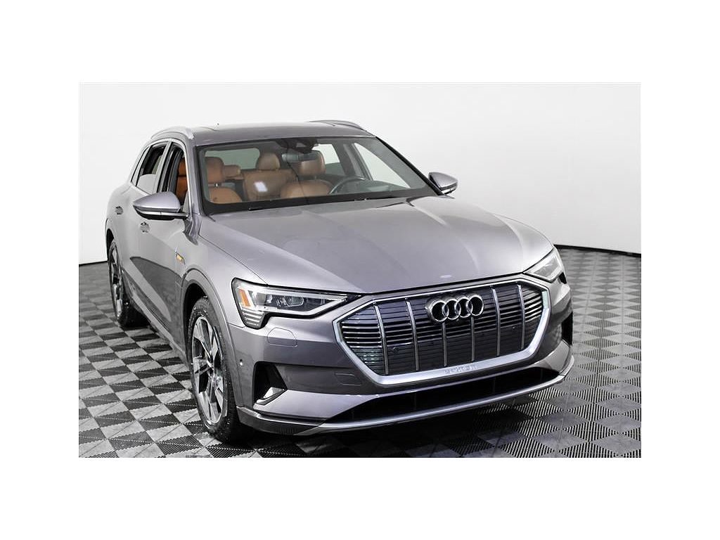 2021 Audi e-tron Prestige