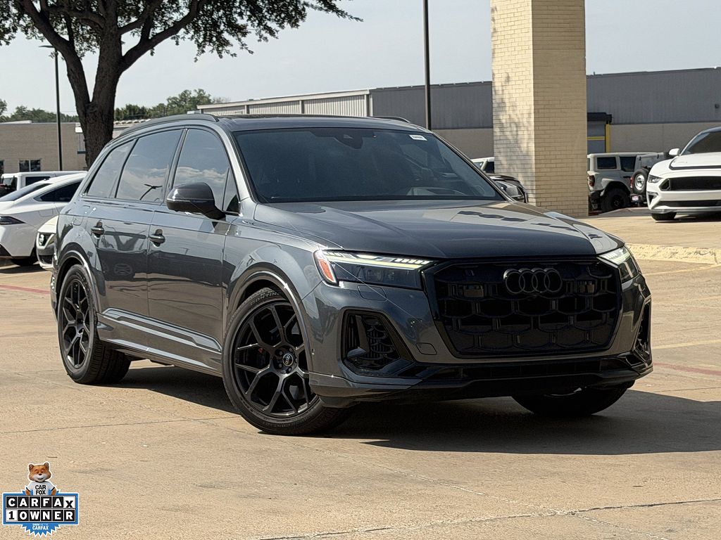 2025 Audi SQ7 Prestige