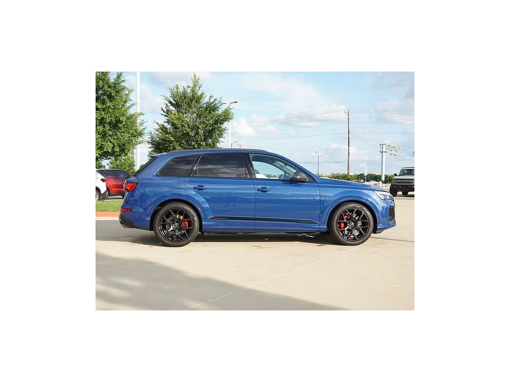 2025 Audi SQ7 Prestige