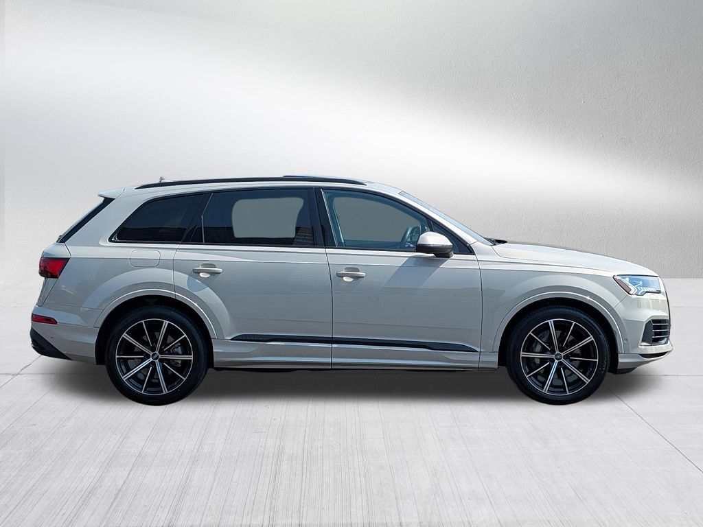 2023 Audi Q7 Prestige