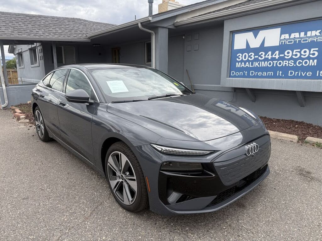 2025 Audi A6 Sportback e-tron Premium Plus